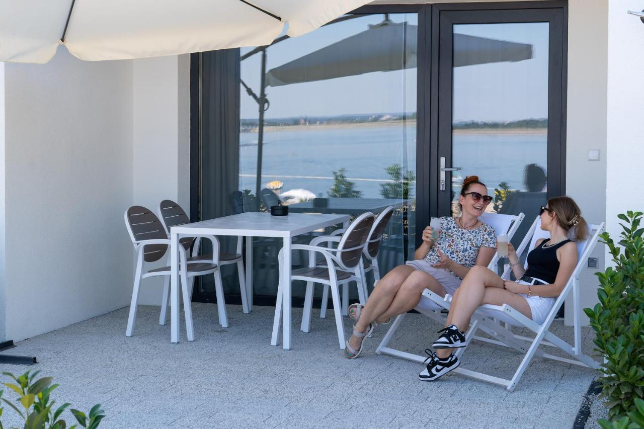 Ow Mewa Domki Apartamenty Nad Jeziorem Ниса Екстер'єр фото